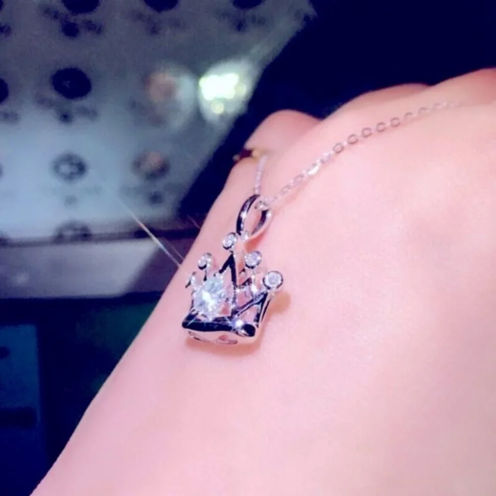 New Beautiful 925 Silver Diamond Crown Necklace